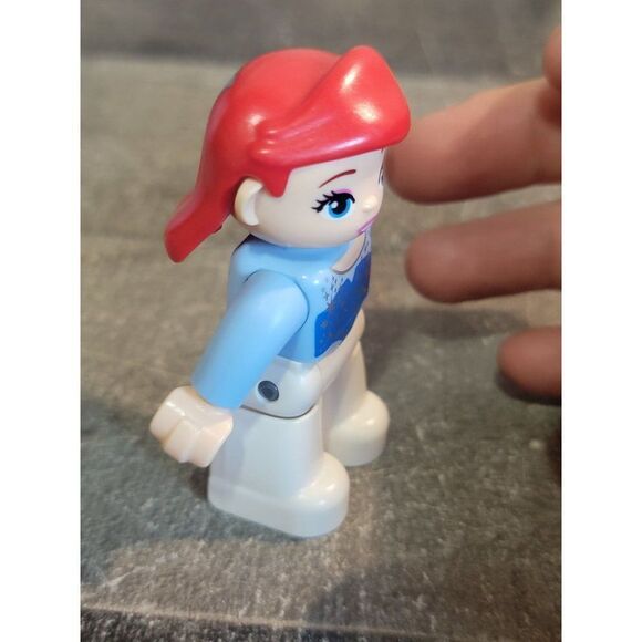Roblox princess Disney Ariel Little Mermaid toy figure - Picture 2 of 4